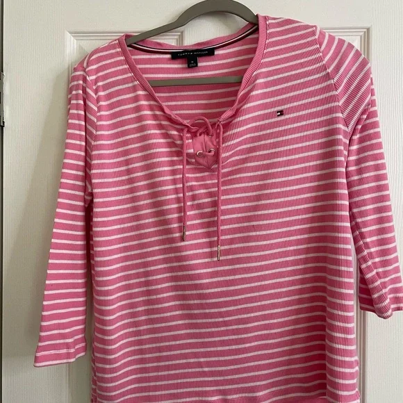 Tommy Hilfiger Womens Pink & White top with drawstring - Picture 2 of 4